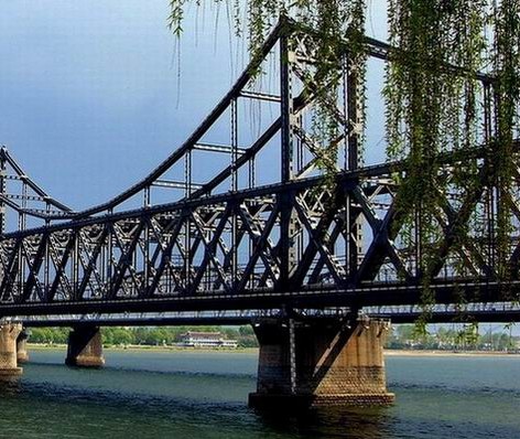 丹東鴨綠江大橋